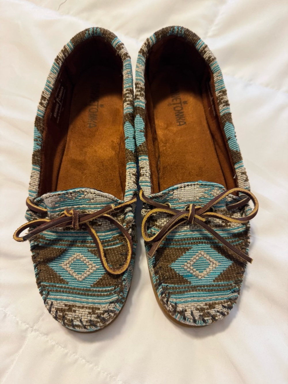Minnetonka  Womens Size 9 Baja Moccasin Aztec Tribal Print Blue and Brown - Picture 8 of 8